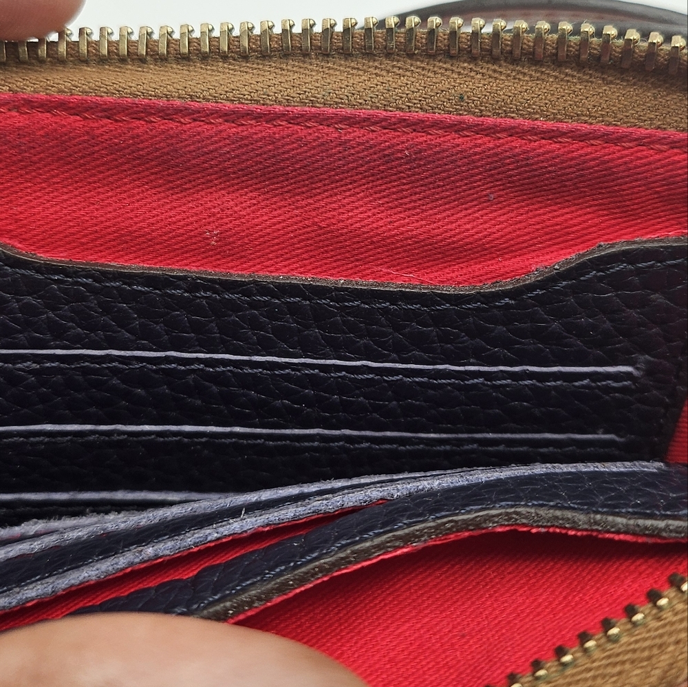 Dooney & Bourke Grain Zip Around Wristlet - Picture 5 of 11